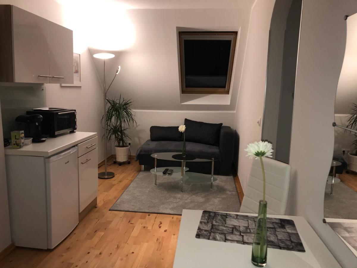 Le Casa De Jeune Düsseldorf Exteriör bild