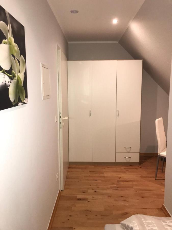 Le Casa De Jeune Düsseldorf Exteriör bild